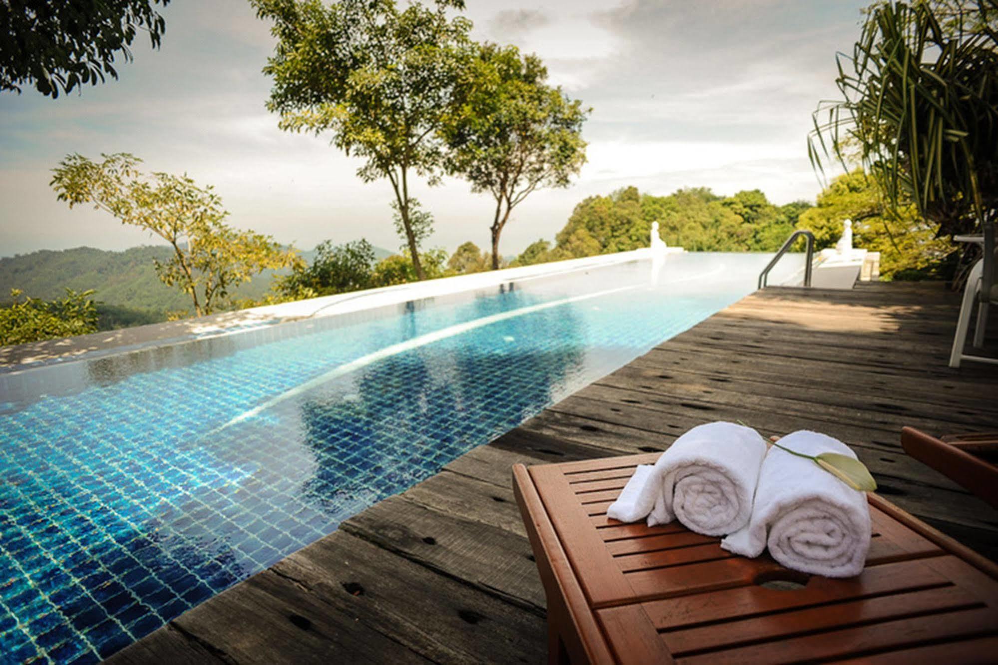 Malihom Private Estate Villa Balik Pulau Exterior photo